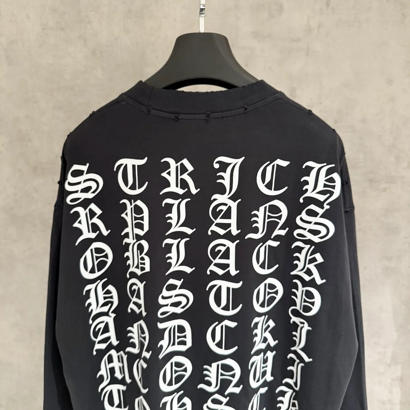 🅿️340 [Strict quality control] CH Croixin's new long-sleeved sweatshirt T-shirt. Heavy 340g double yarn fabric. Wash the whole garment twice. Frayed and torn on all four sides. Heavy fabric. The neckline is made of icy Solona. Loose fit. Deep, wide and stylish. No deformation or shrinkage. Color: 3 colors, black, white and gray. Size: M-2xl
